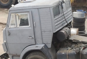 Чистка кабины Камаза от старой краски