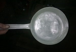 Чистка сковородки пескоструем